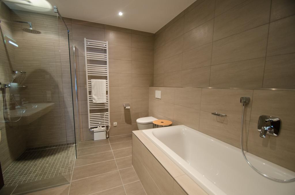 Superb Alpine Lodges By All In One Apartments Zell am See Exterior photo