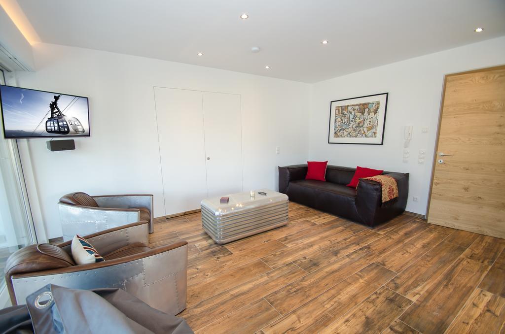 Superb Alpine Lodges By All In One Apartments Zell am See Exterior photo